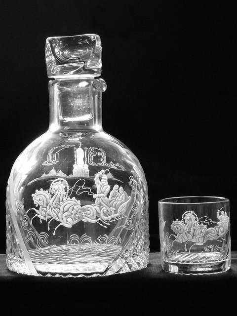 гравировка графина. графин барон 500мл. прикольные гравировки на бутылке. Elan gallery штоф парусник. бутылка стекло с гравировкой.